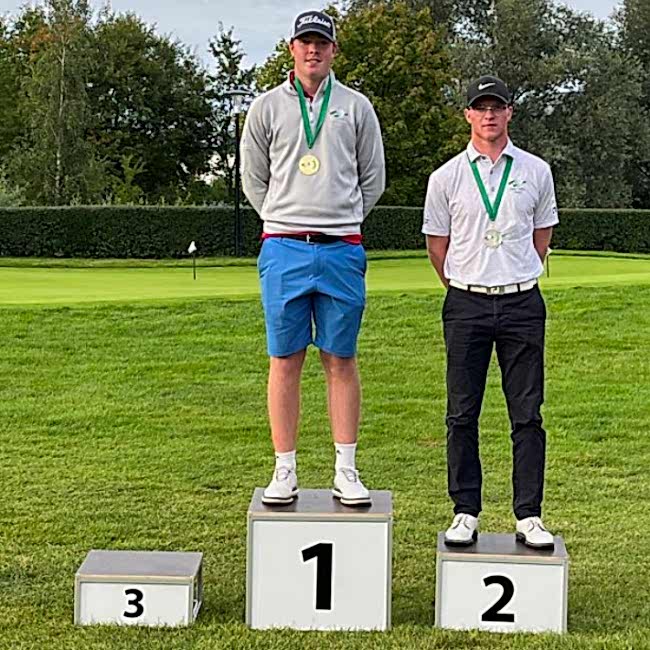 AK18 Jungen: Julian Trost, Gustav Ordel (v.l.)